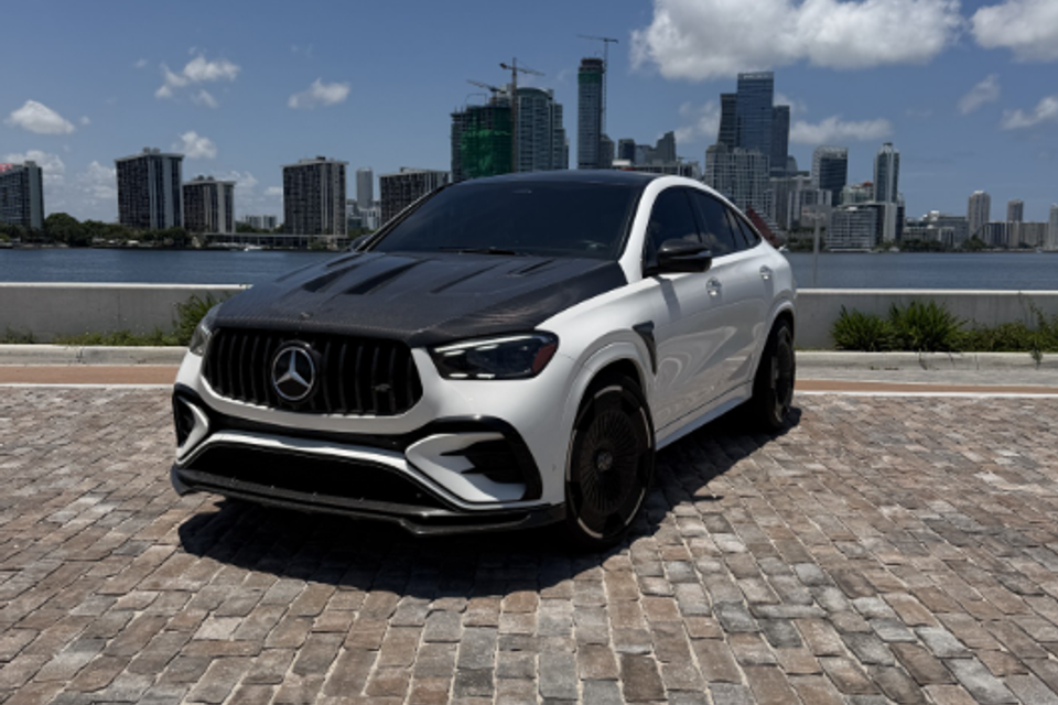 Mercedes benz gle 53 amg (price change  500)