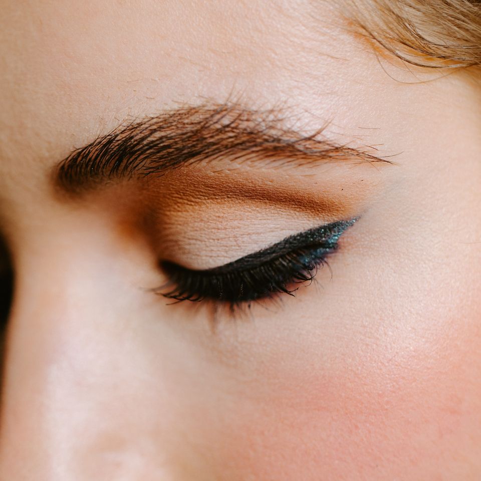 Eyebrow service
