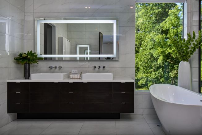 Whitehaven master bath vanity and tub