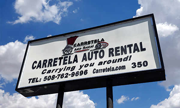 Carretela sign clouds crop