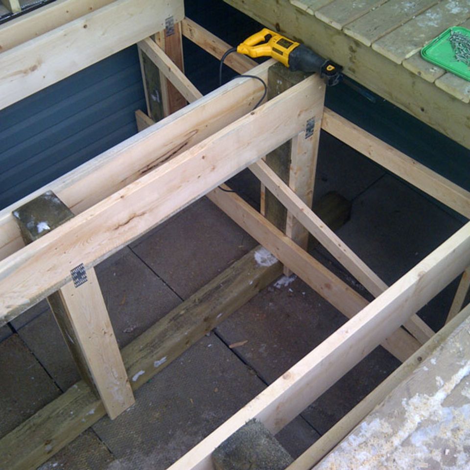 Fix a deck photos02120130919 29828 1d7kb32 0