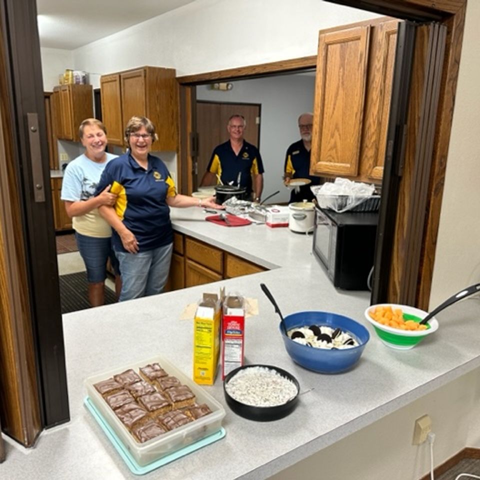 Kitchen potluck meal