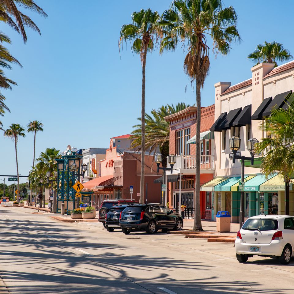 Depositphotos 371699400 l 2015 website designer in daytona beach   daytona beach shopping