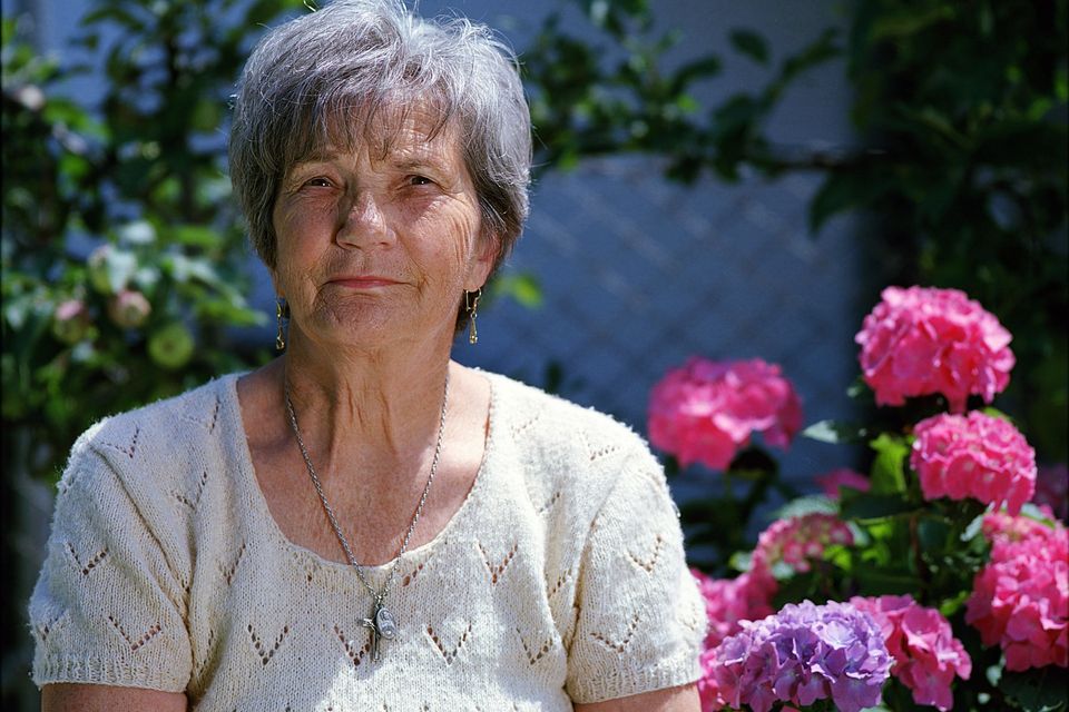 Granny g6fd4f4fbe 1920