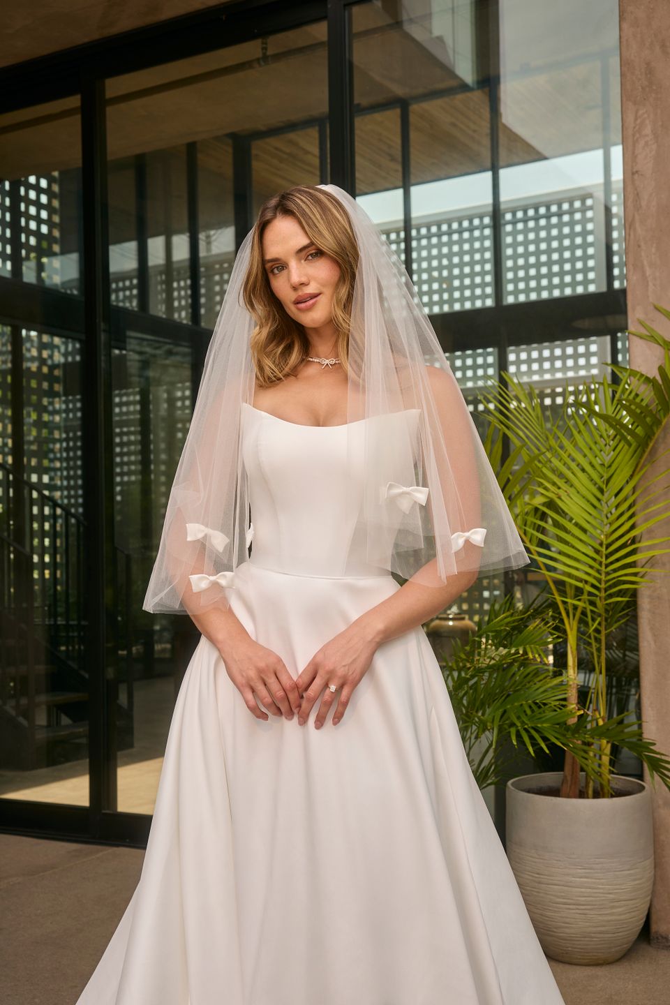 Bl502v marcelyn veil front web