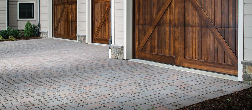 Adams res bel2016 driveway aqualine 002