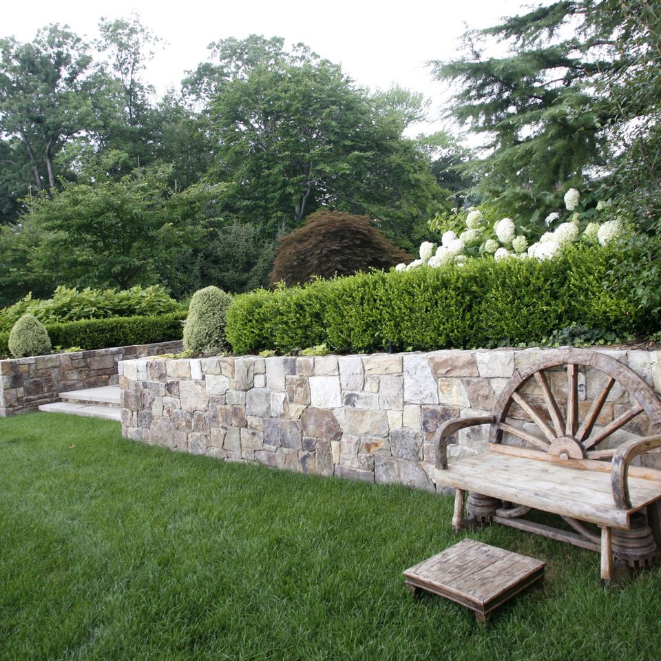Landscape maintenance 2016 006 2000x133320170321 13727 18c6wmv