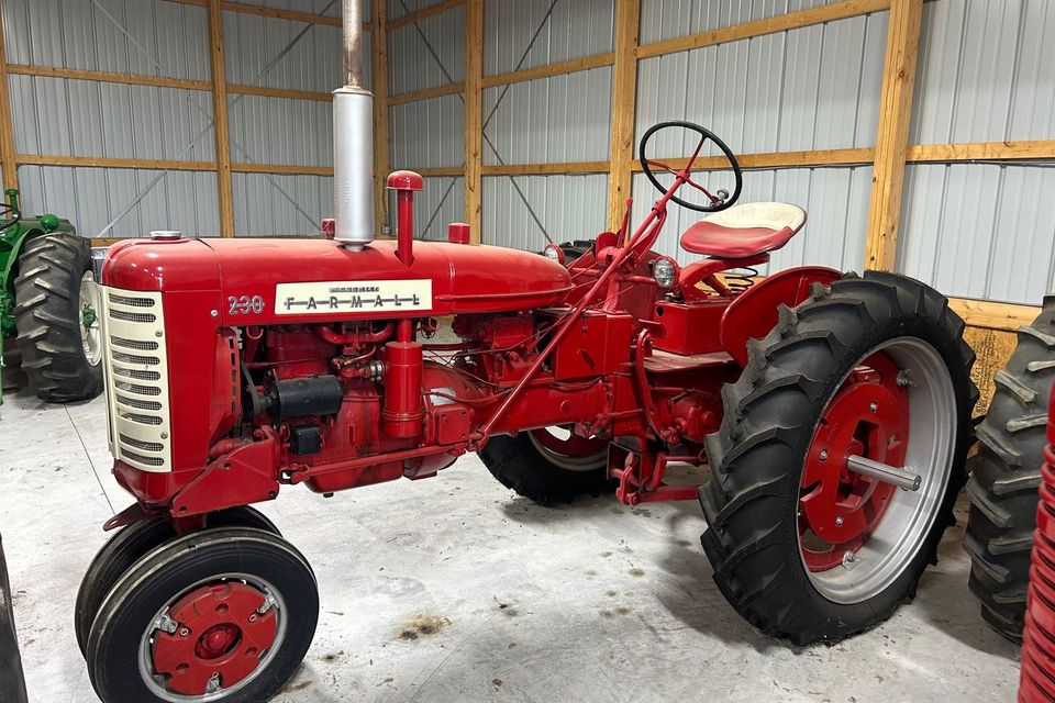 Owens tractor 8