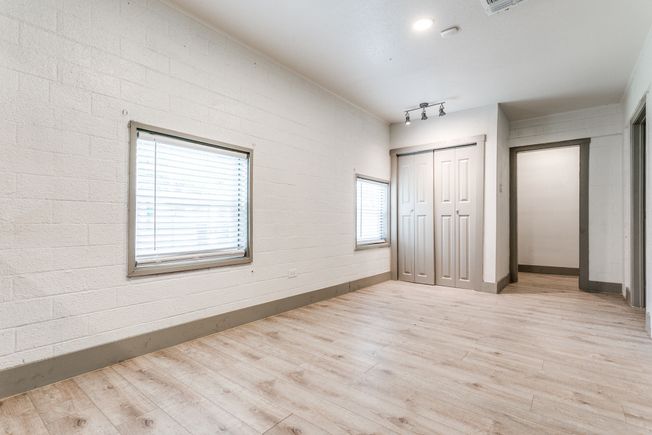 1232 vanderbilt robertcortez 18