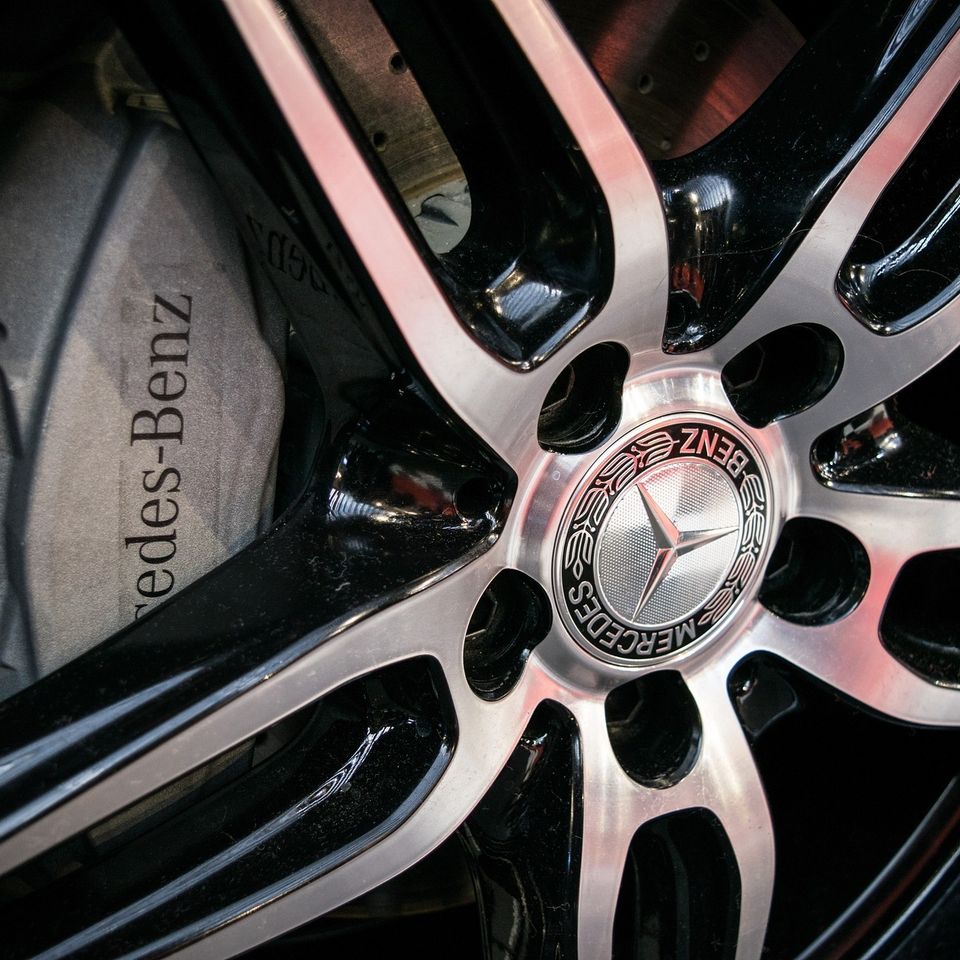 Mercedes benz 57e2d24443 1920