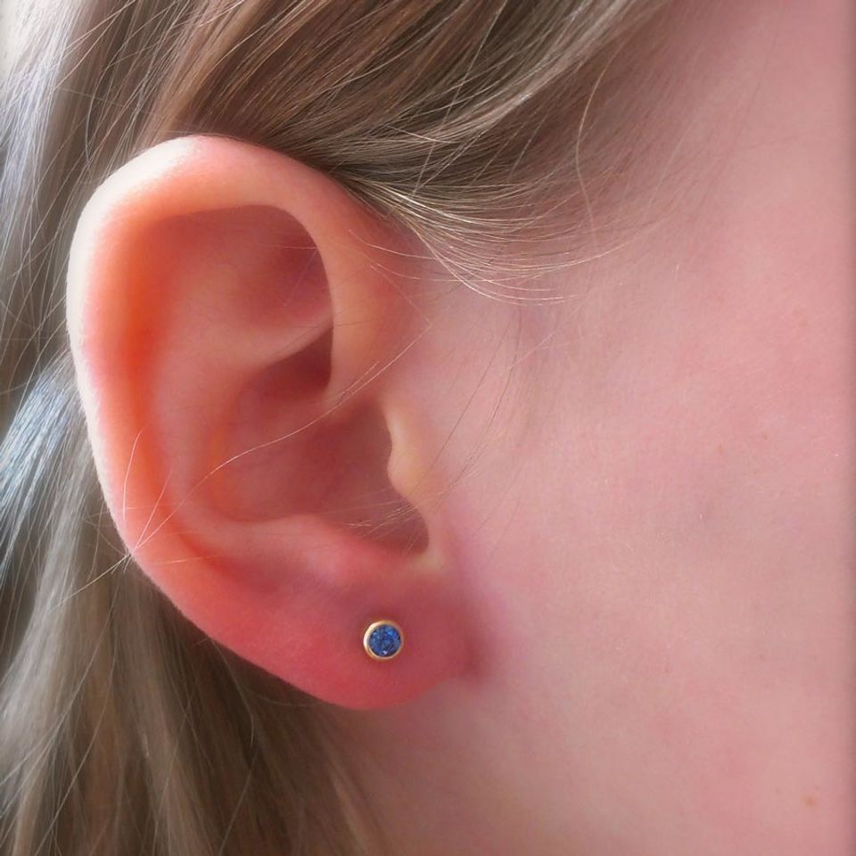 Ear piercing 20180322 3728 16aqrh7