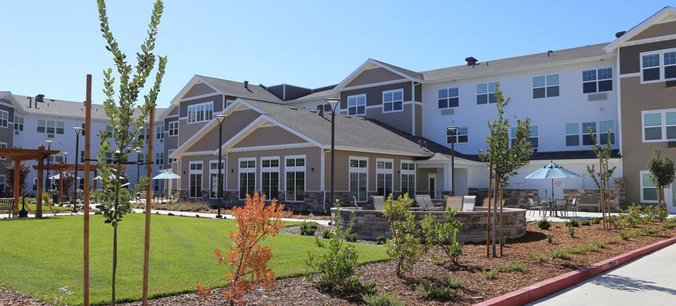 Sequoia exterior 2