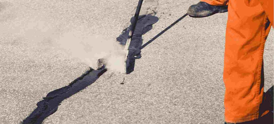 Crack sealing repair