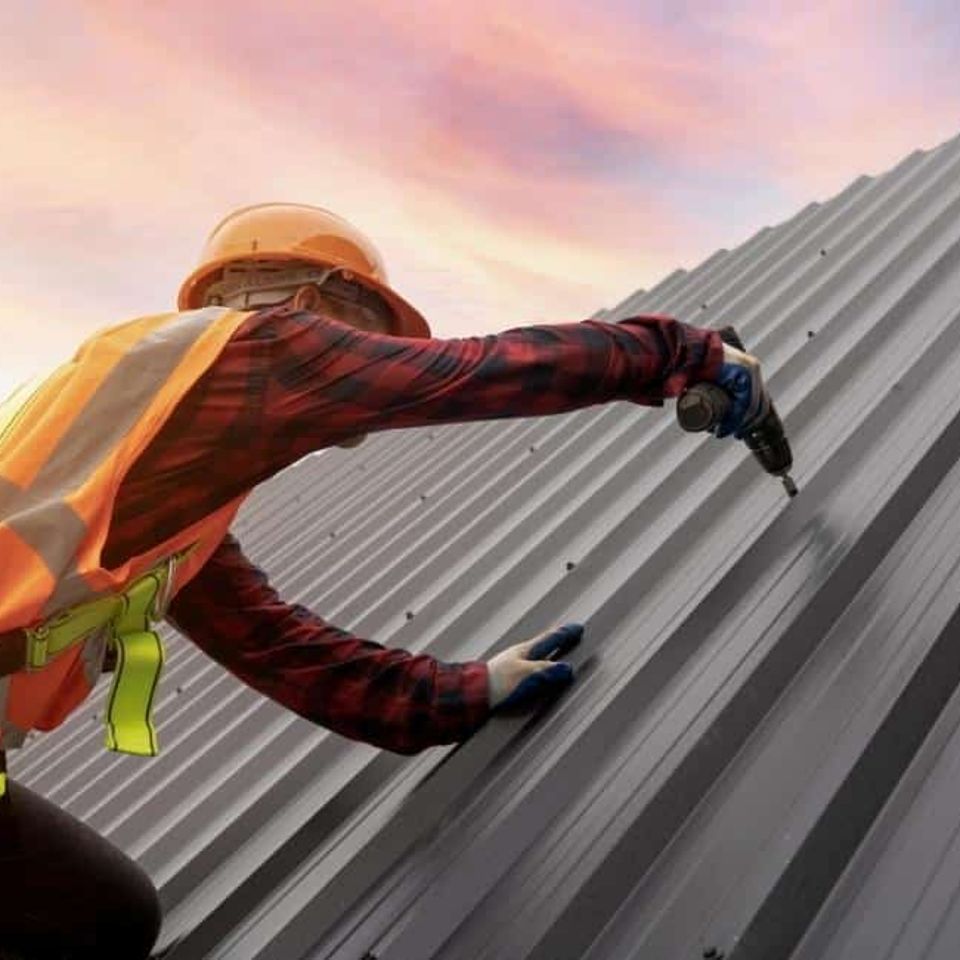 Metal roofing 1000 x 650 px