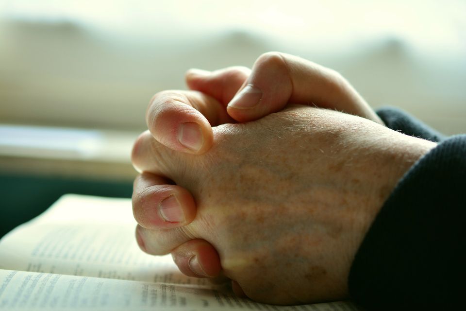 Pray gbe4299410 1920