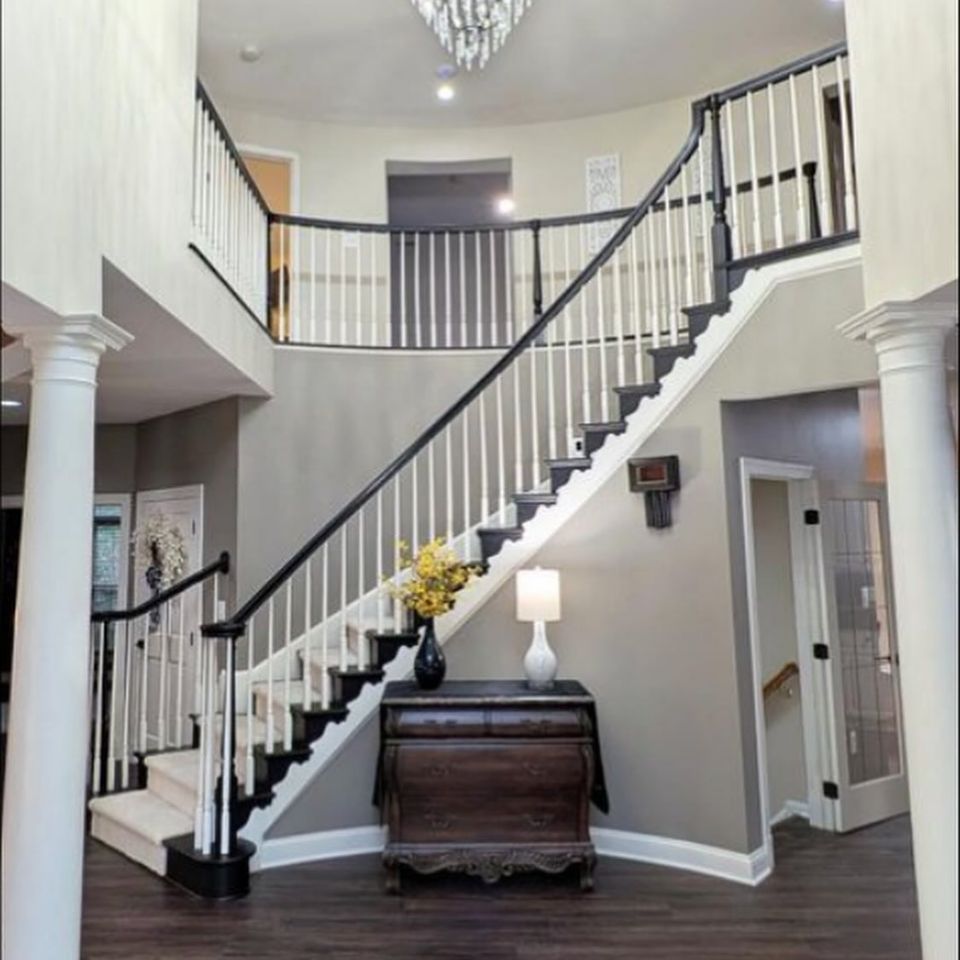 573693624 18085675360969957 2986988601742727401 n