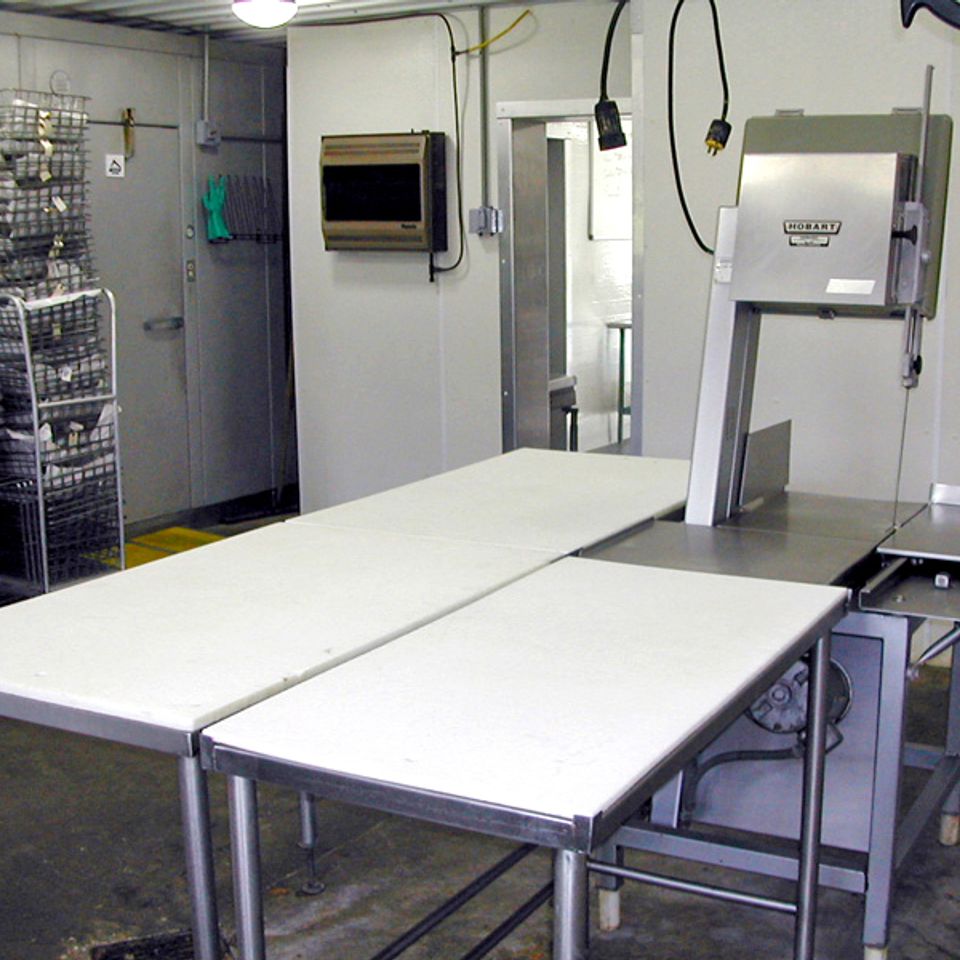 Saw table