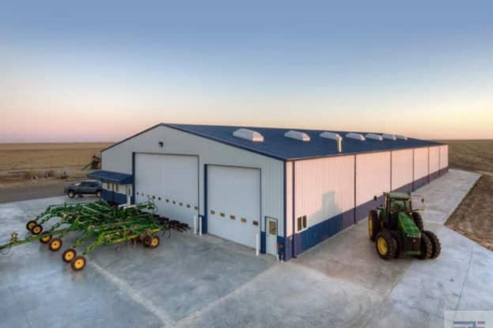 Steel agricultural buildings