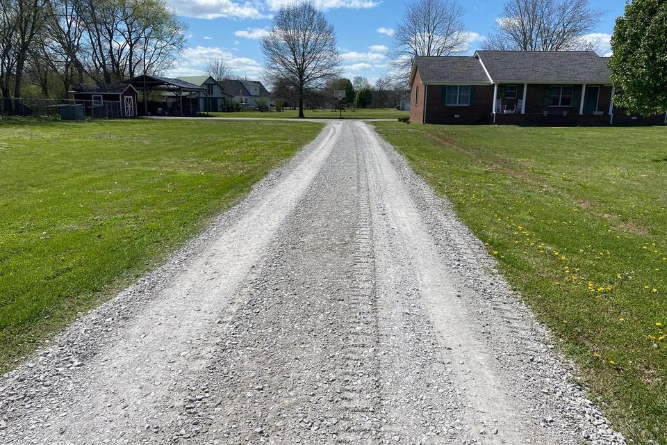 gravelDriveway