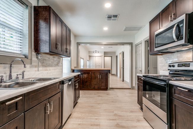 1232 vanderbilt robertcortez 12