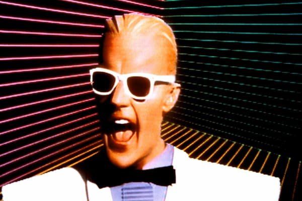 Maxheadroom who started out the PINK show with her talking instead of him 
