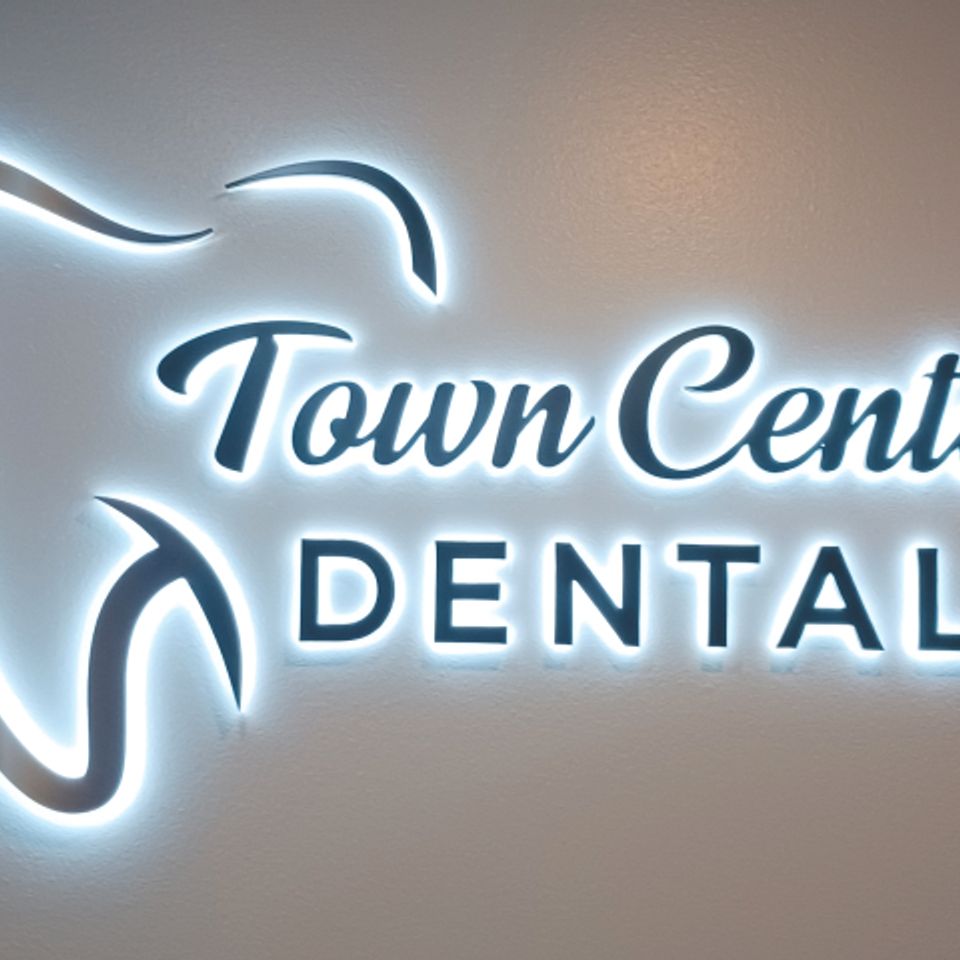 Illuminated letters for dentist