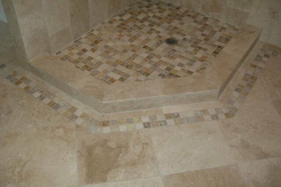 Briones floor and pan