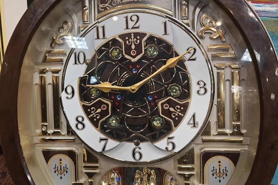 Seiko clock closeup