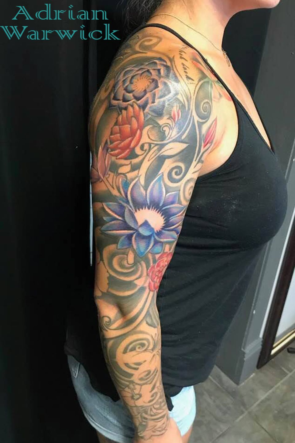 Adrian floral sleeve