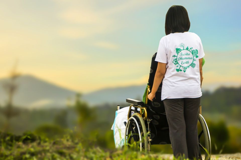 Hospice g26f8c7423 1920