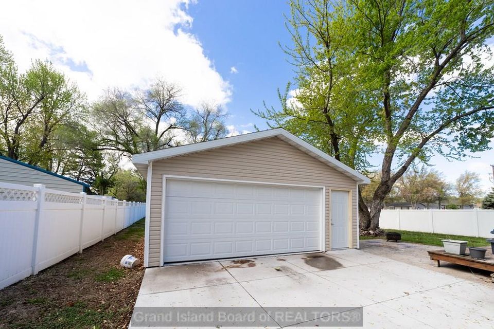 1217 elm st st. paul ne 68873 c 4
