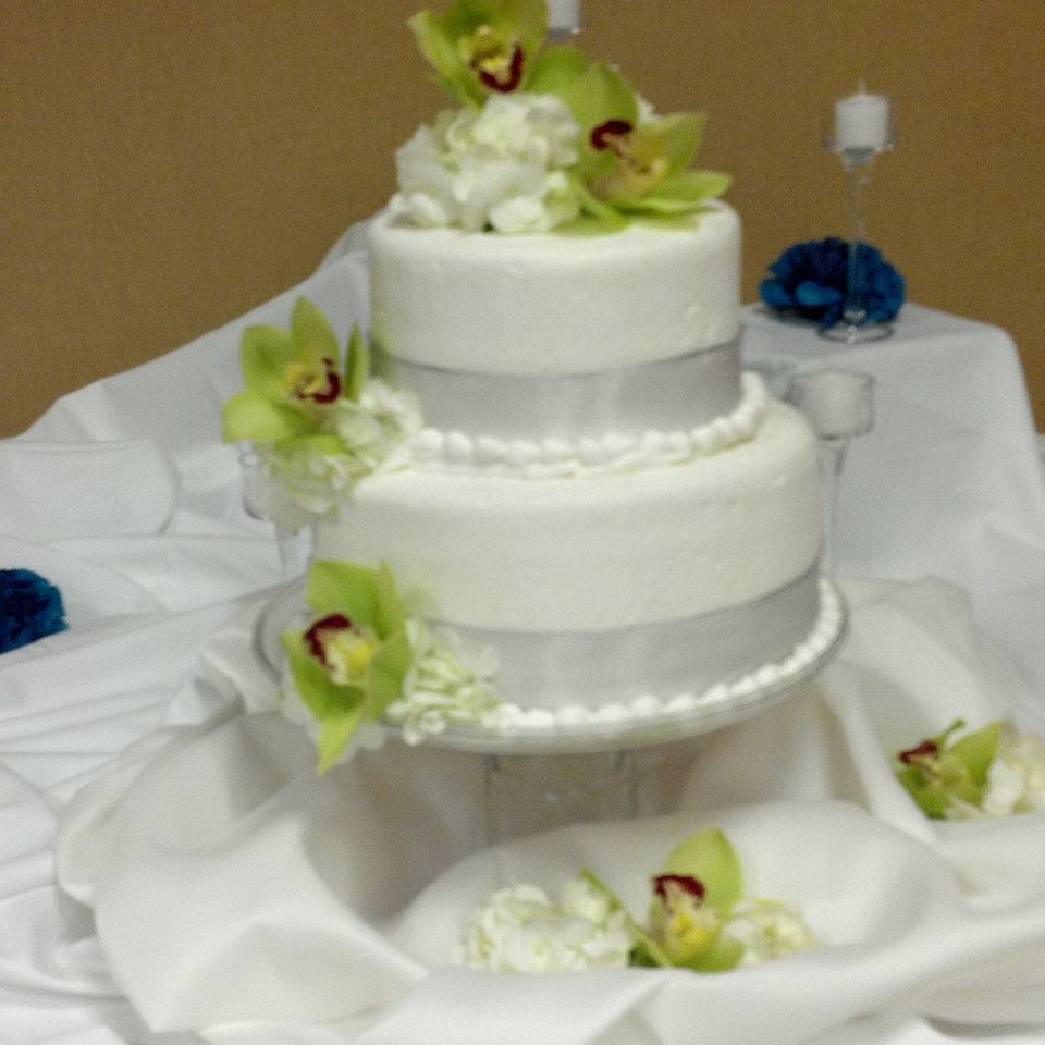 Wed cake 18620180617 32456 nwb7h9