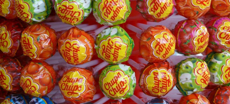 Low cost vending candy and route supplies for easy vending startup