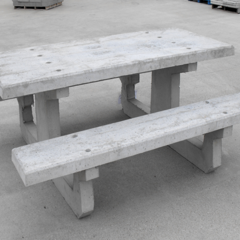  47 picnic table20150505 14279 1w8pnek