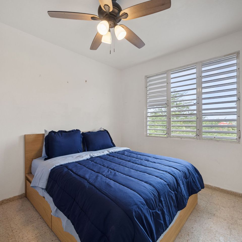 17 web or mls gg6a4957