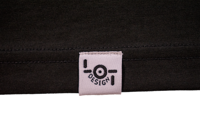 Small bottom seam with tag no background