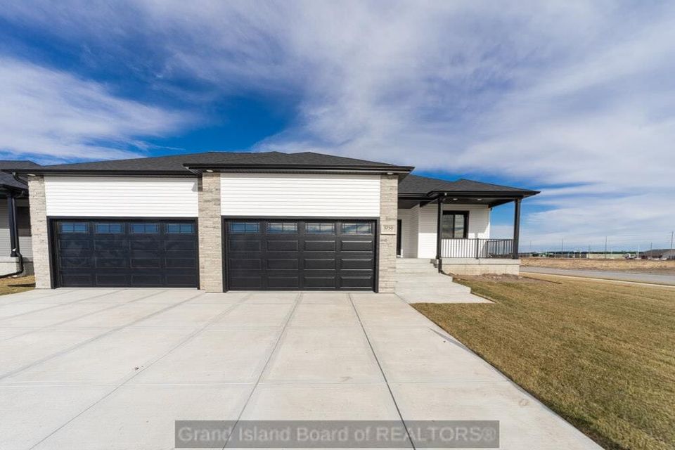 A8 3750 lilac lane