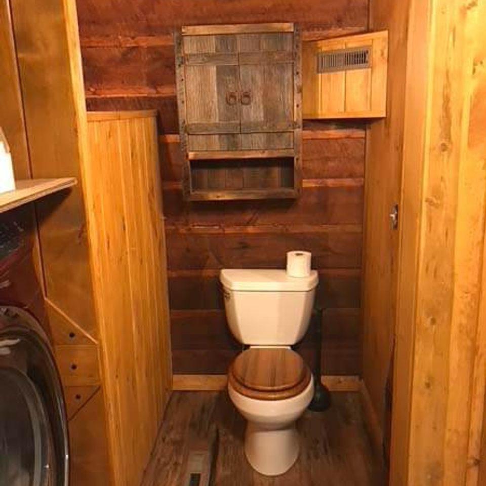 Bathroom tn