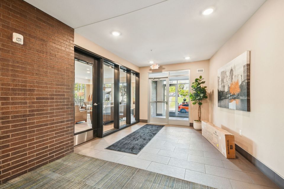 69 web or mls old hudson rd 2509 901