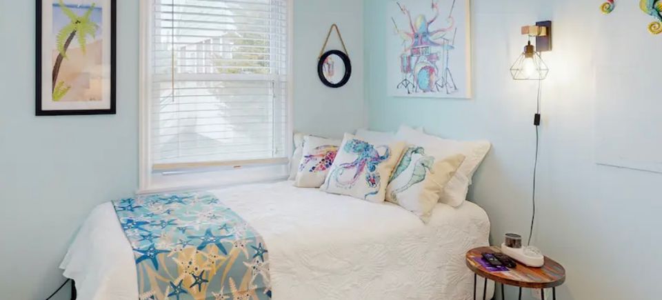 Bedroom 2 beach jan