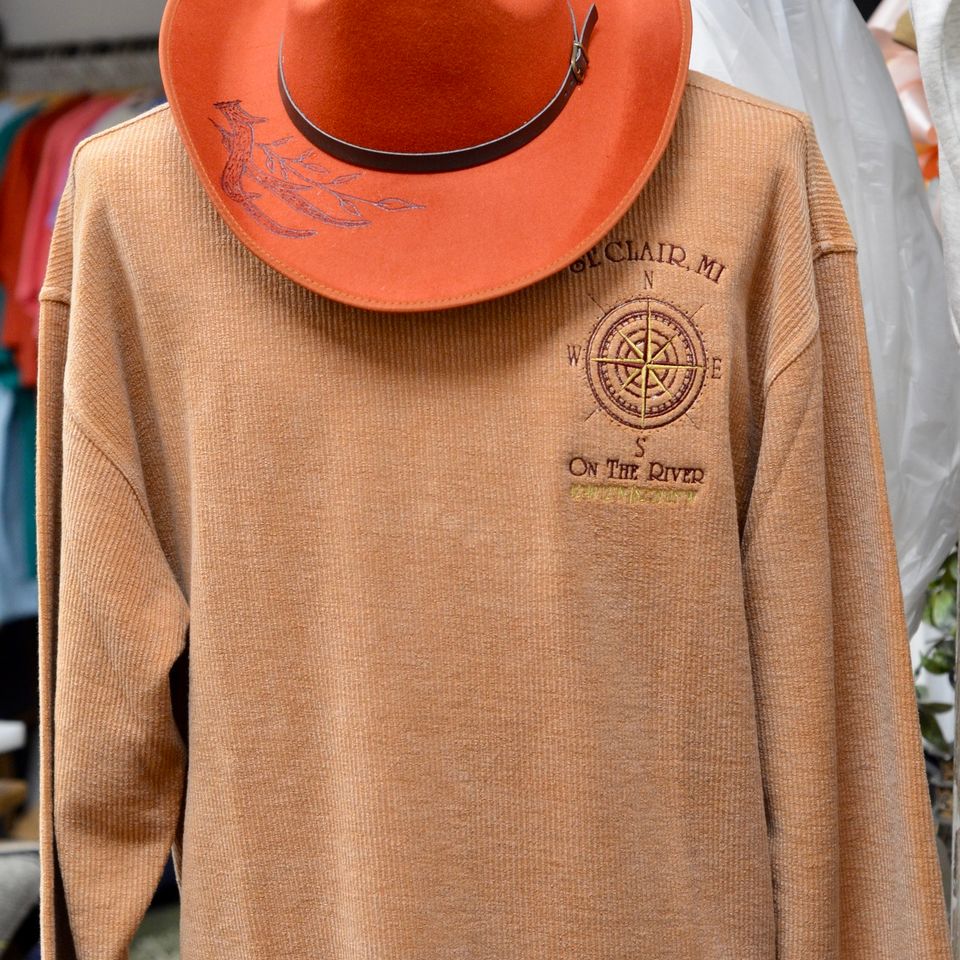 Hat sweatshirt