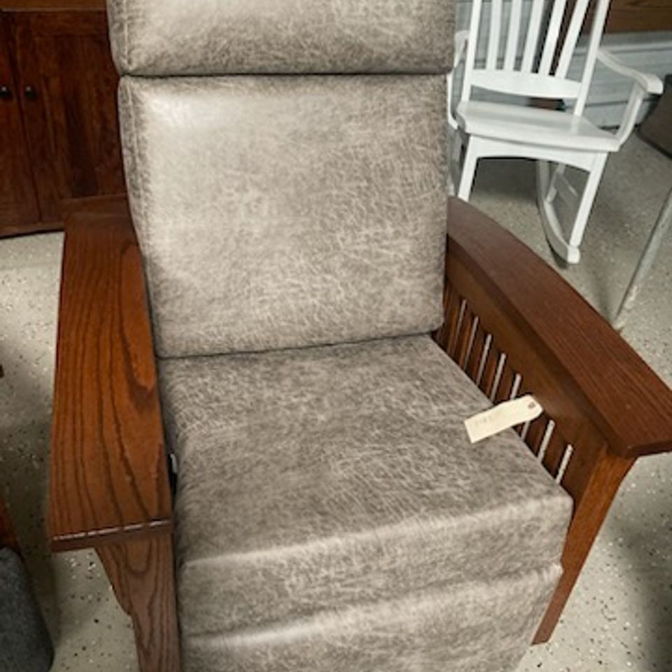 Add living room chair 14