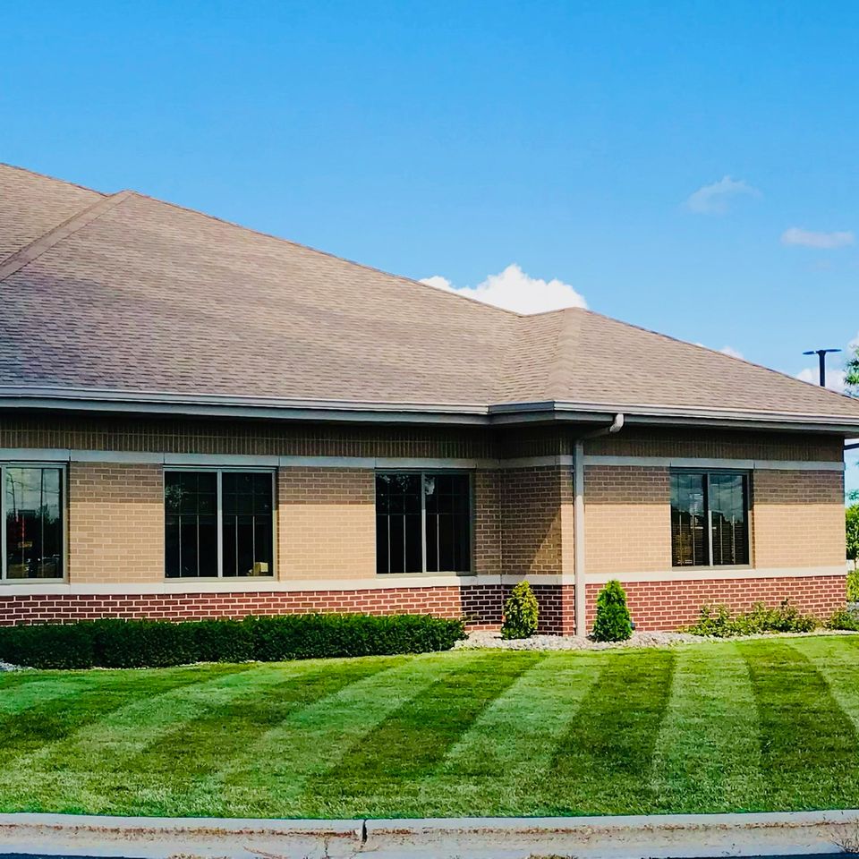 commercial lawn mowing company Wisconsin