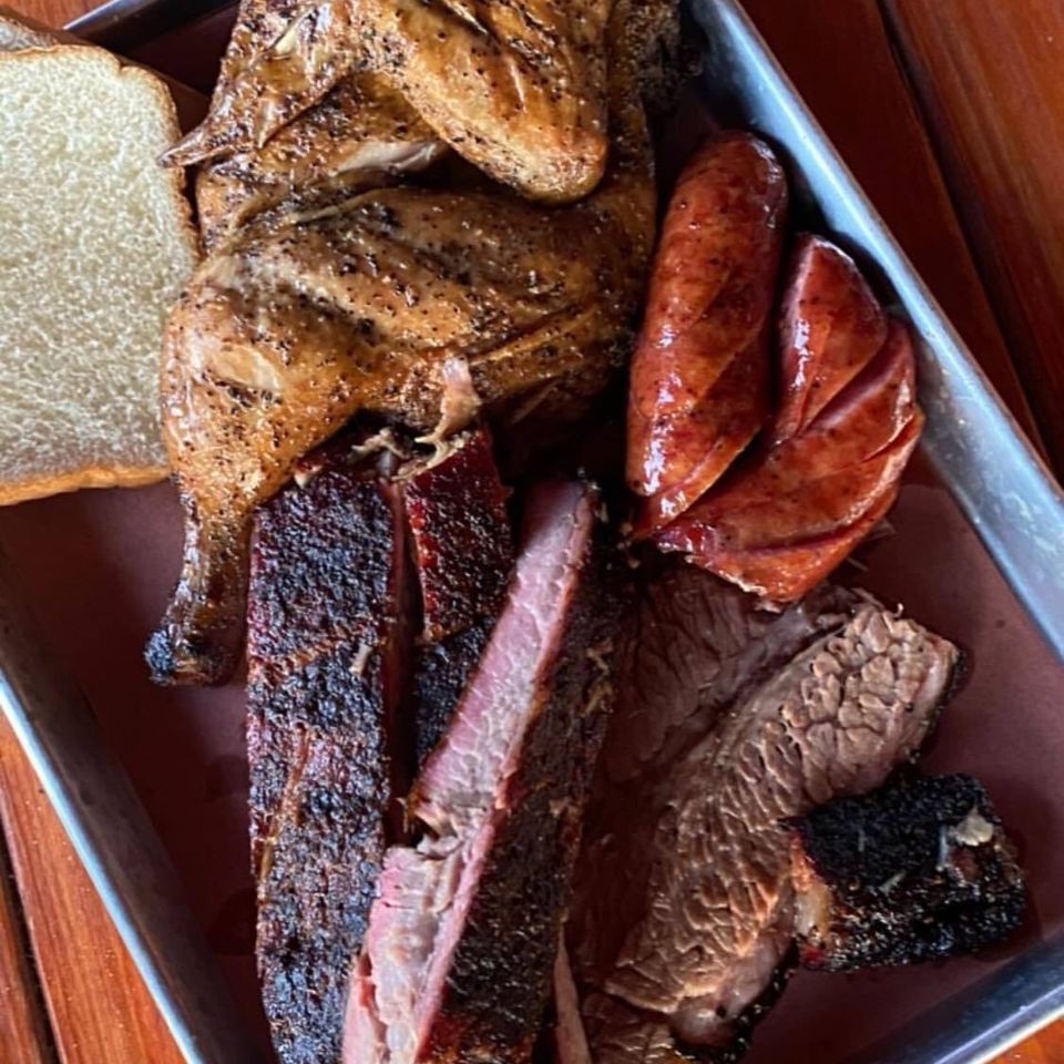 picture of sausage, chicken and rib from old tomball bbq