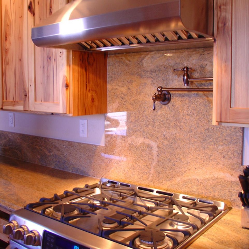 Granite backsplash20111028 11527 ktf4tx 0