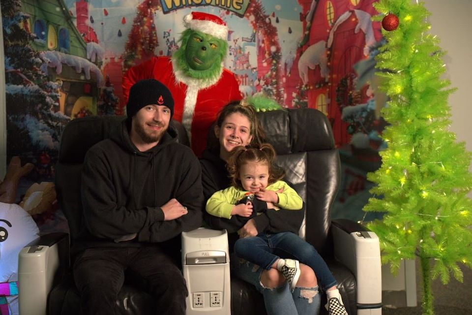 Grinch and familly