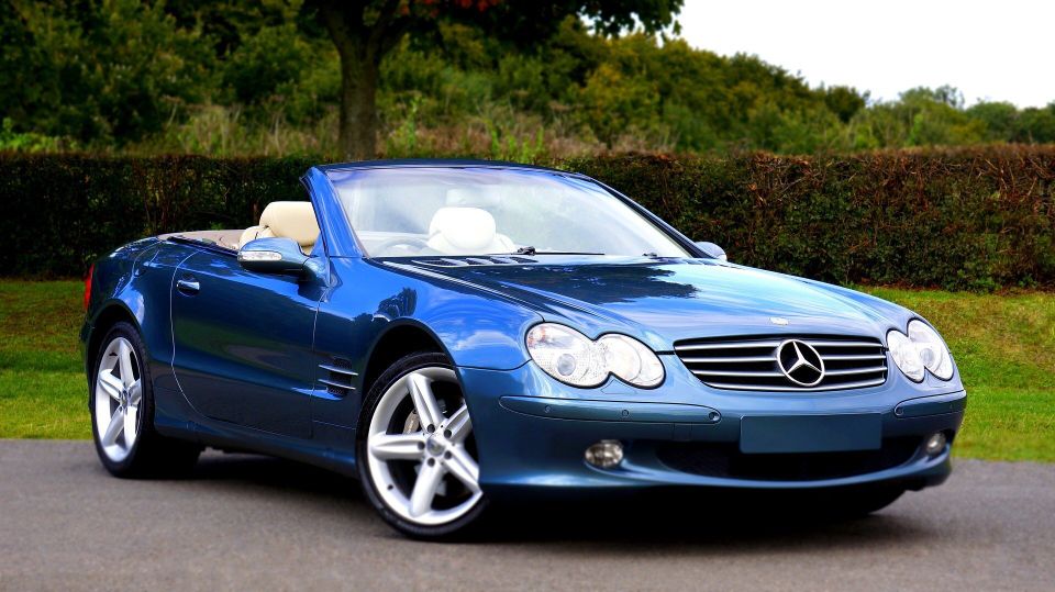Mercedes 57e3d7444c 1920