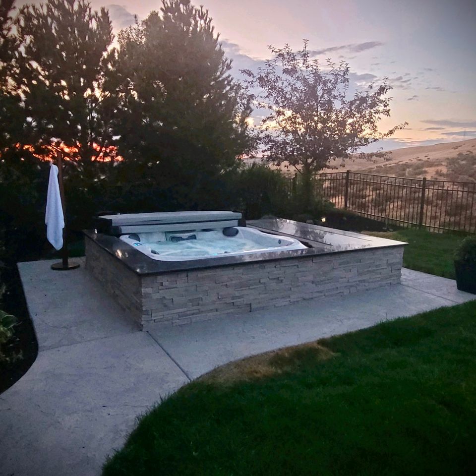 Hot tub surround after