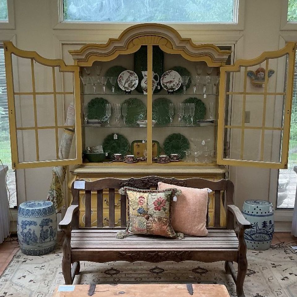Larrison estate sales woodfield cincinnati054