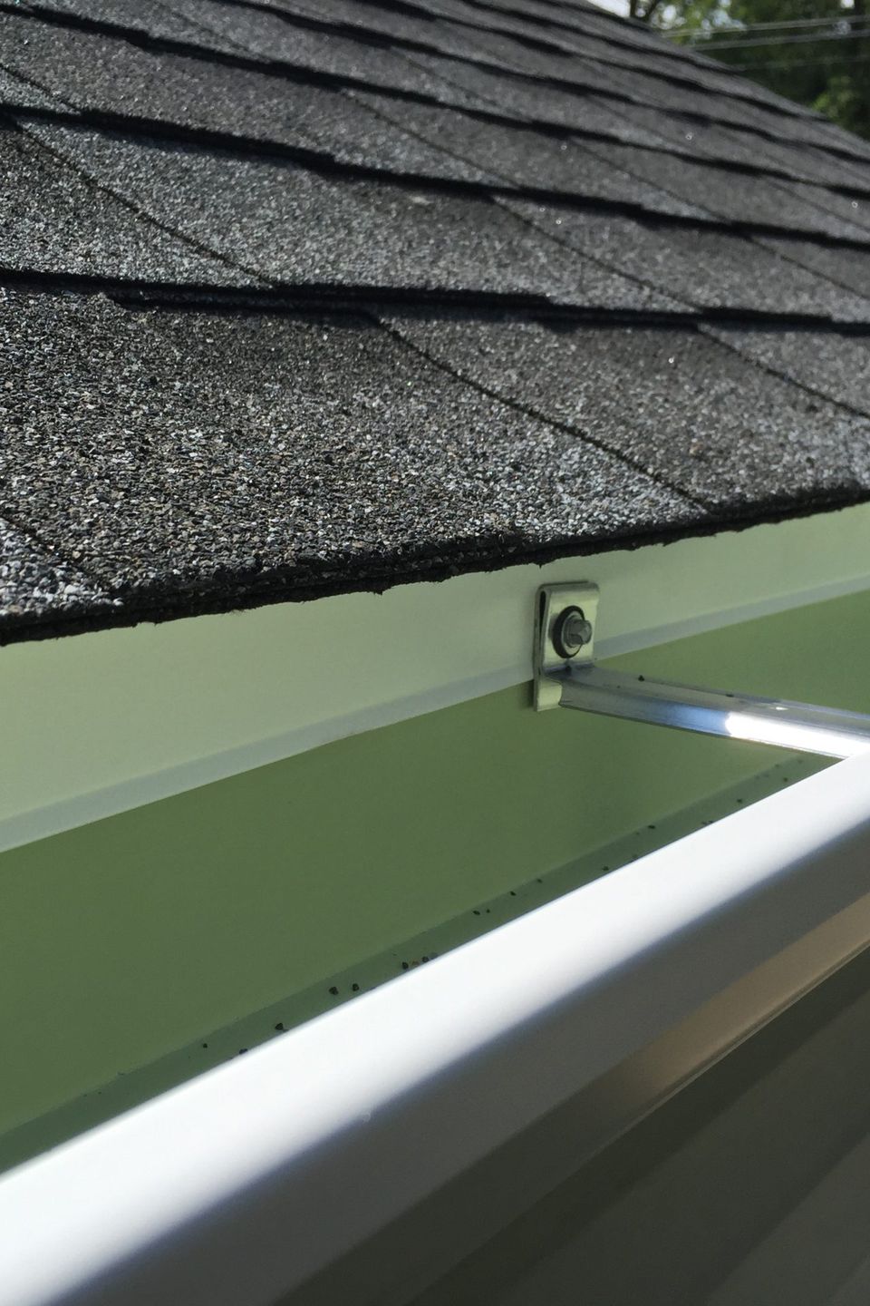 Gutter 02 residentialroofdoctor